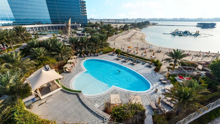 Art Hotel & Resort
